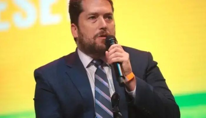 Foto: Darren Beattie - Reprodução Redes Sociais