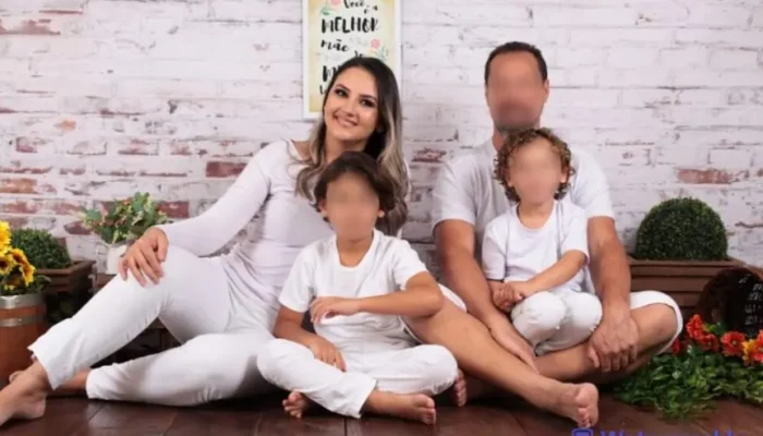 debora-dos-santos-batom.jpg